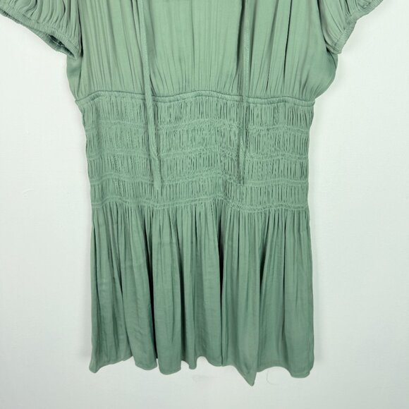 NWT Current Air Gaia Smocked Mini Dress Elbow Sleeve Green Size Medium M NEW - Picture 4 of 11